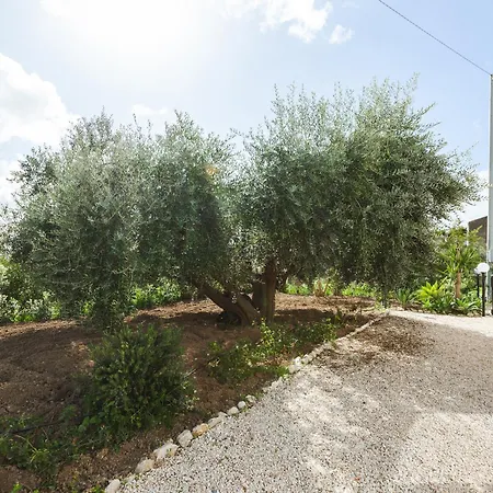 Marulivo Villa *